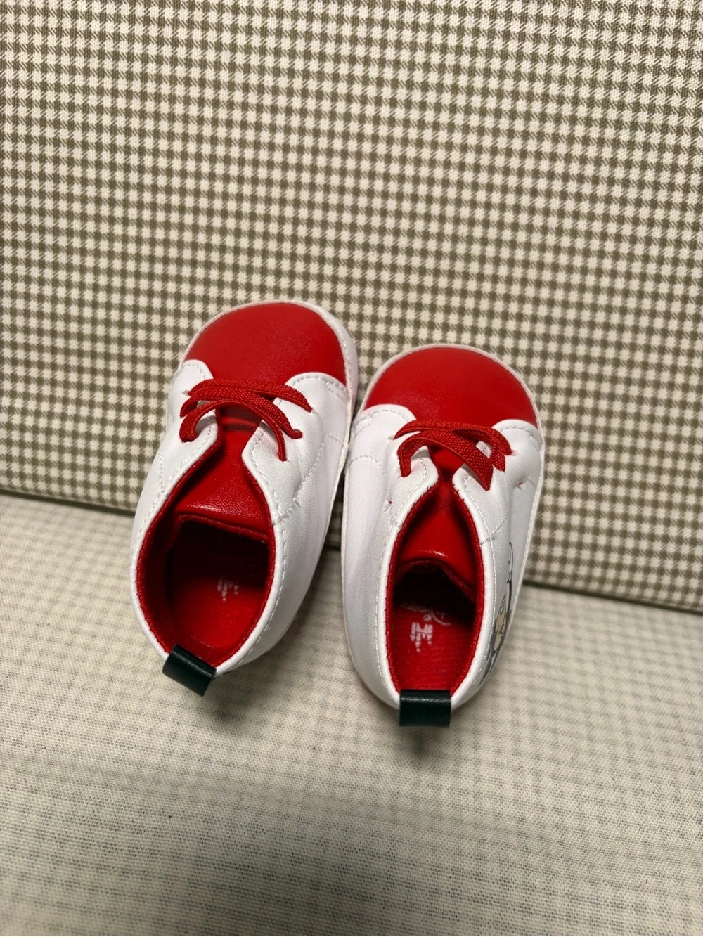 Disney Baby Mickey Mouse Soft Sole Crib Shoes Red White Size 9-12 Months